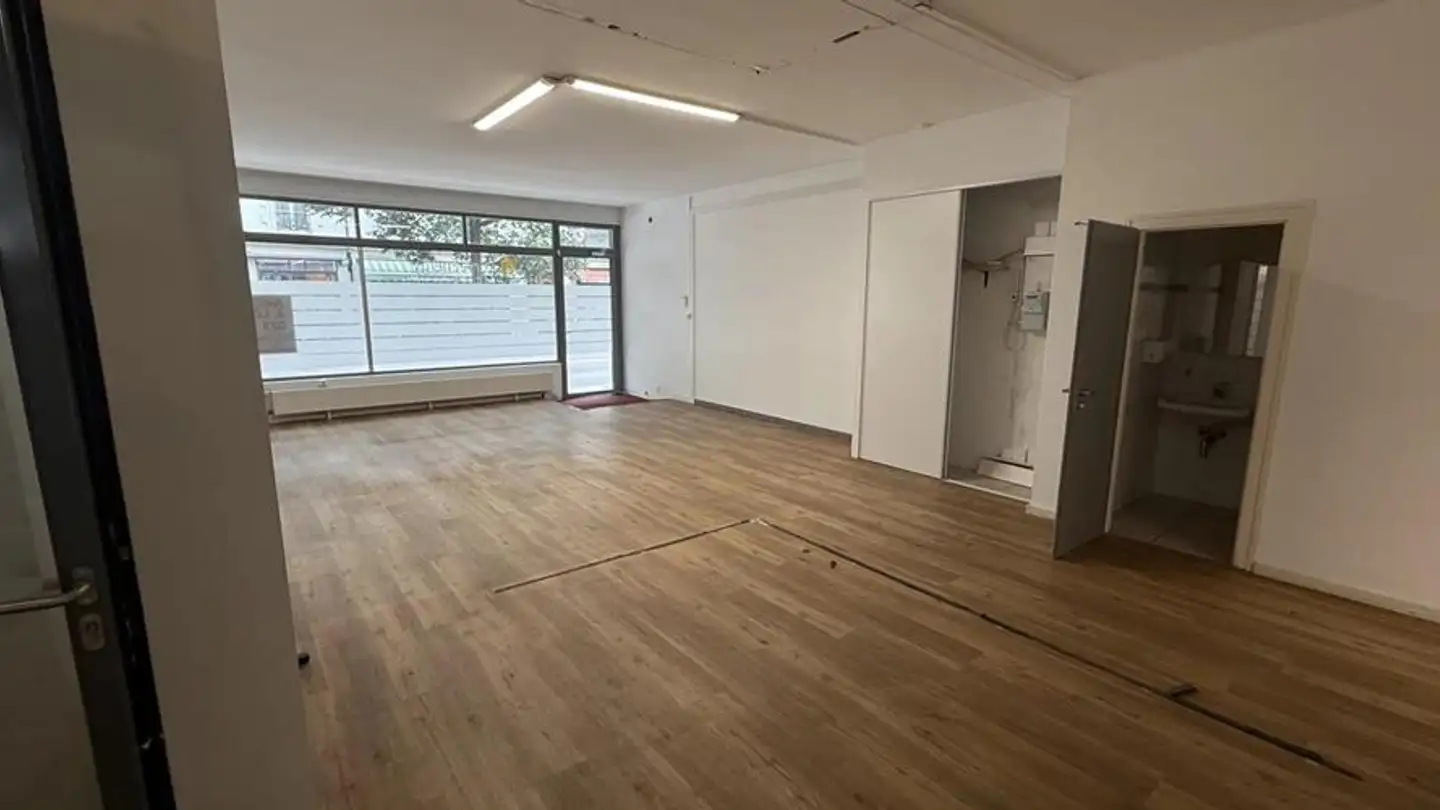 Shop for rent - Boulevard Carl- Vogt 30, 1205 Genève - Photo 4
