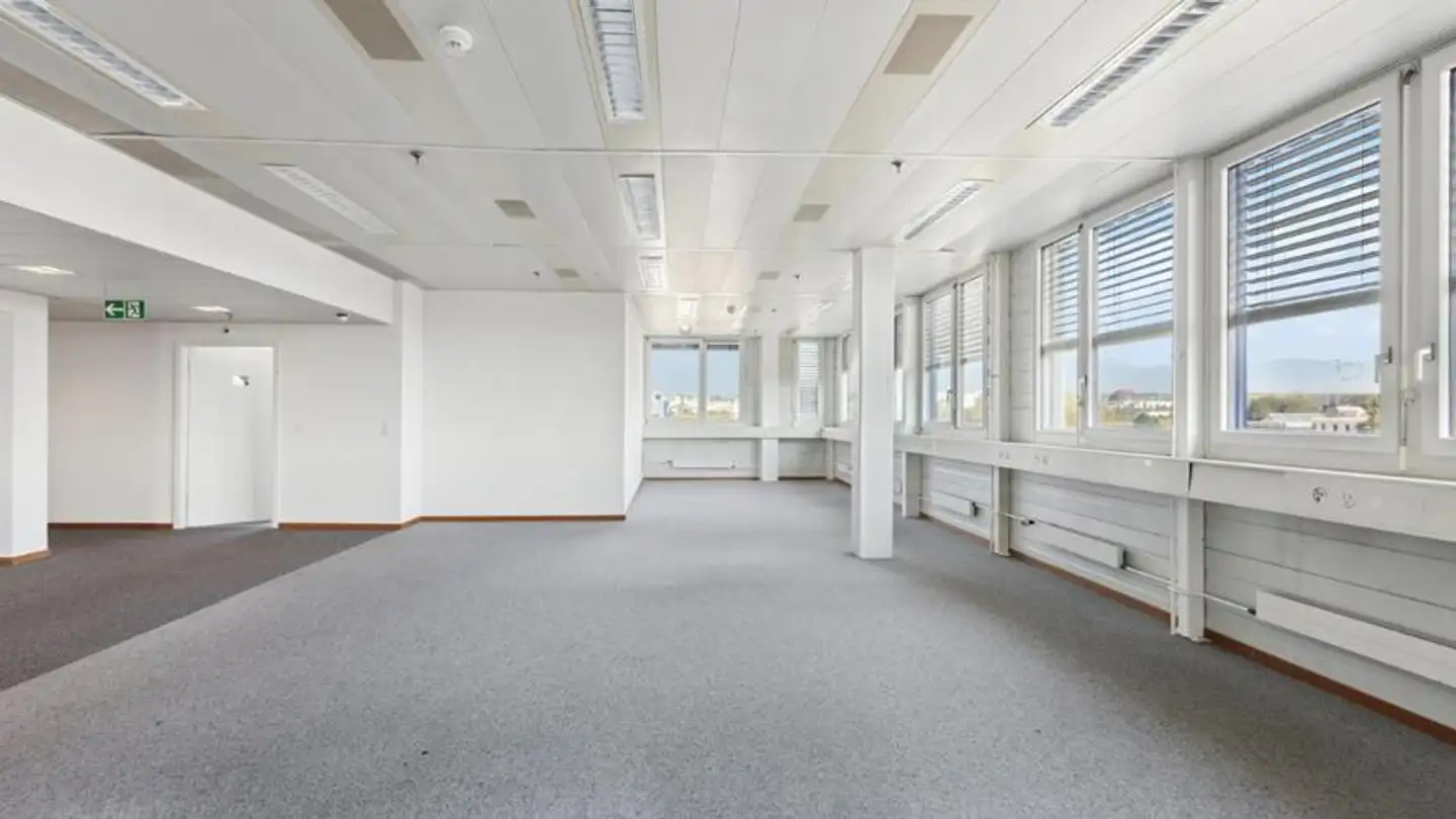 Office space for rent - Rue Du Pré-Bouvier 7, 1242 Satigny - Photo 2