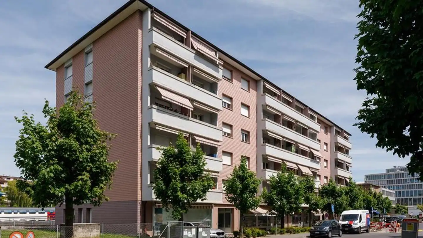 Commercial à louer - Avenue D'epenex 12, 1024 Ecublens VD