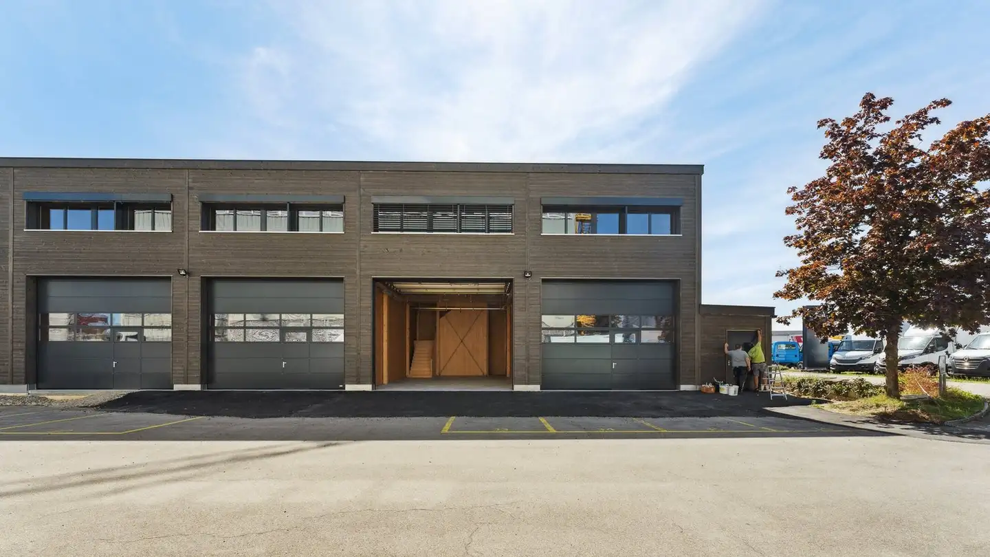 Commercial à louer - Industriering 5, 3250 Lyss