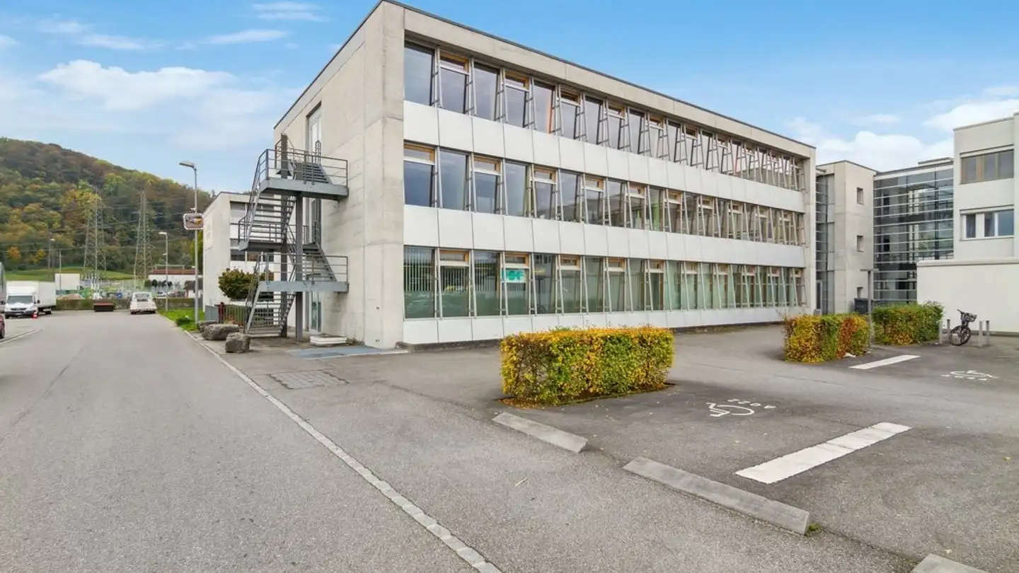 Bürofläche mieten - Güterstrasse 107, 4133 Pratteln