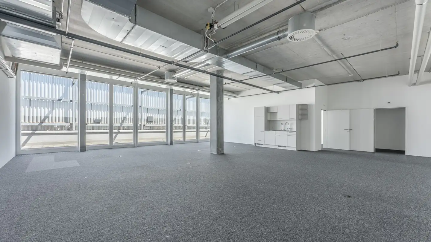 Spazio ufficio in affitto - Industriestrasse 18, 8604 Volketswil