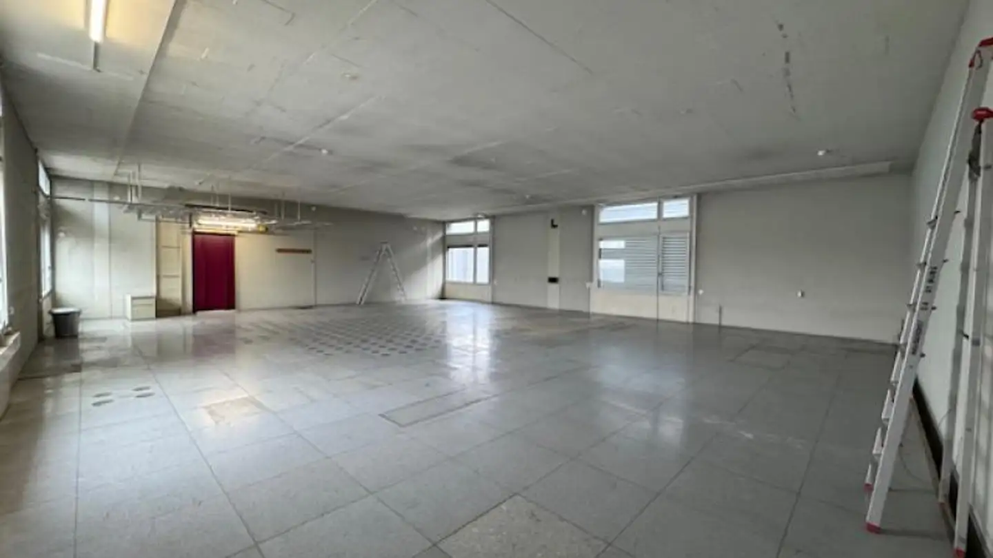 Commerciale in affitto - Alte Bernstrasse 127b, 3613 Steffisburg - Foto 3