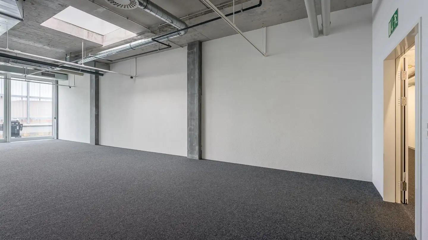 Spazio ufficio in affitto - Industriestrasse 18, 8604 Volketswil