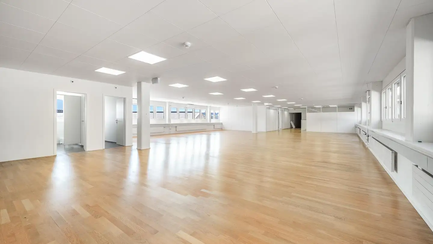 Gewerbe mieten - Mandachstrasse 52, 8155 Niederhasli