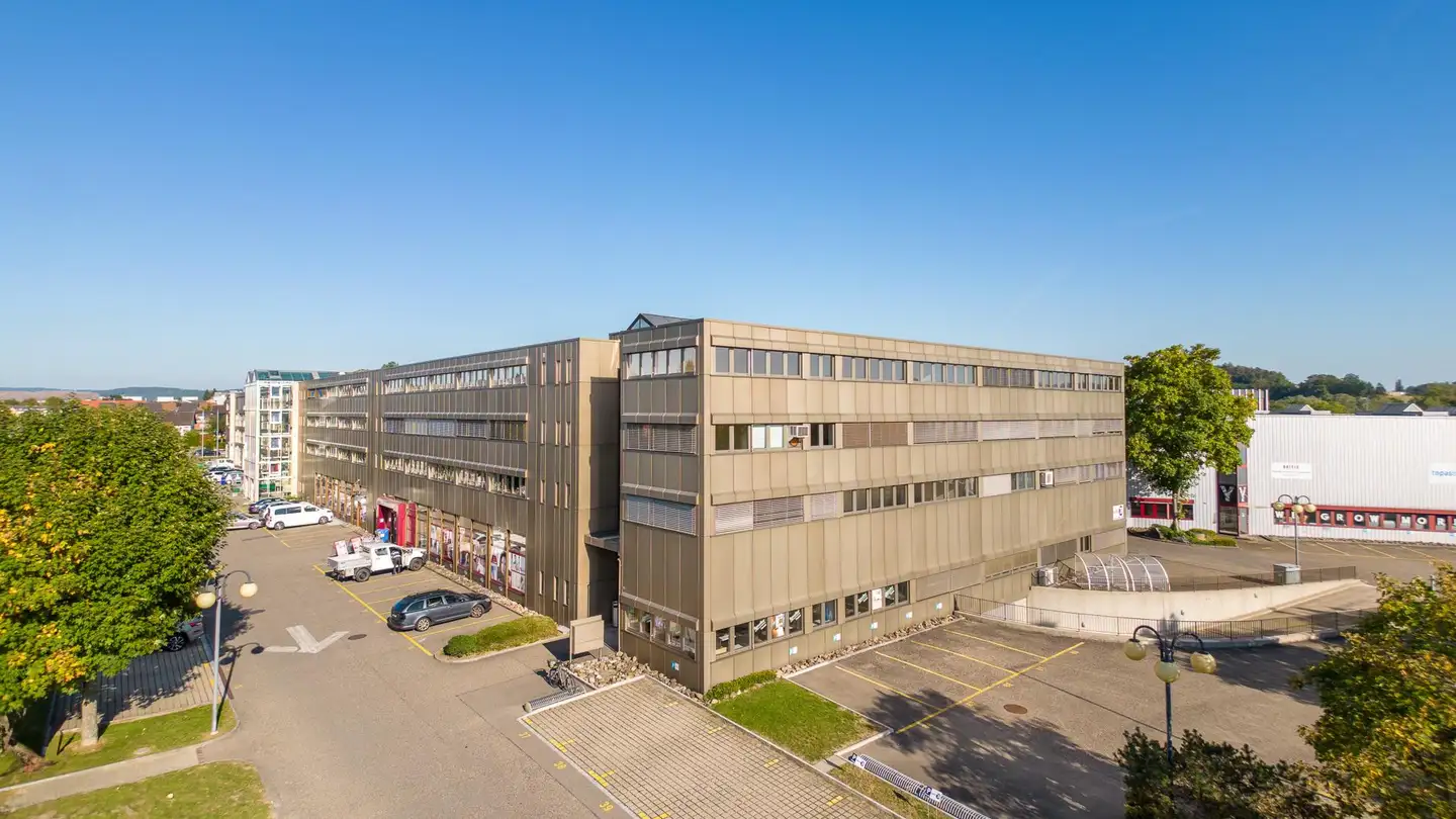 Bureau à louer - Mandachstrasse 50, 8155 Niederhasli