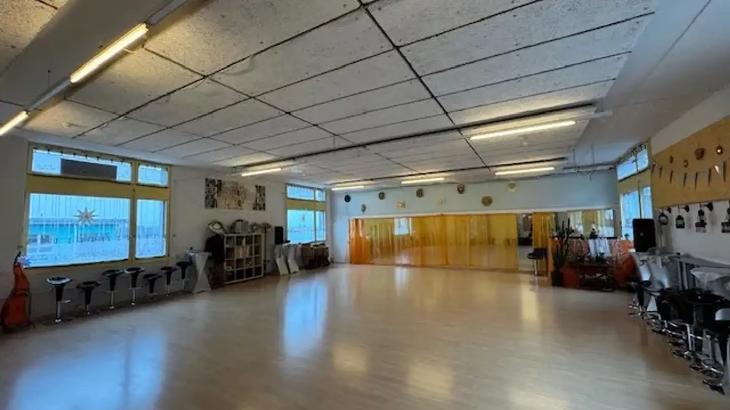 Commercial à louer - Alte Bernstrasse 127, 3613 Steffisburg - Photo 3