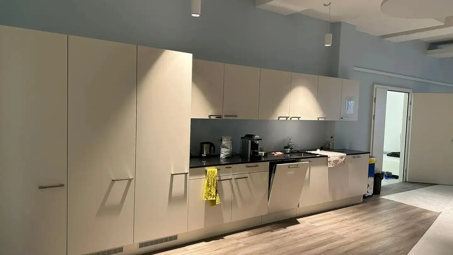 Bürofläche mieten - Industriestrasse 25, 8604 Volketswil - Foto 3