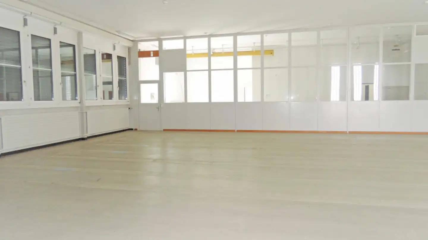 Commercial à louer - Eimattstrasse 25, 4436 Oberdorf BL