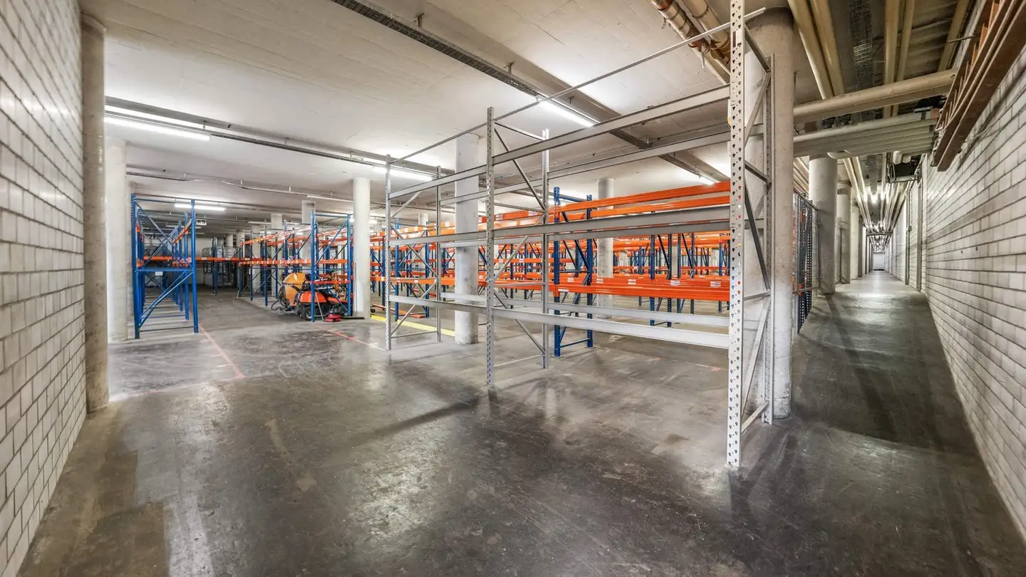Storage space for rent - Industriestrasse 1, 3185 Schmitten FR - Photo 2