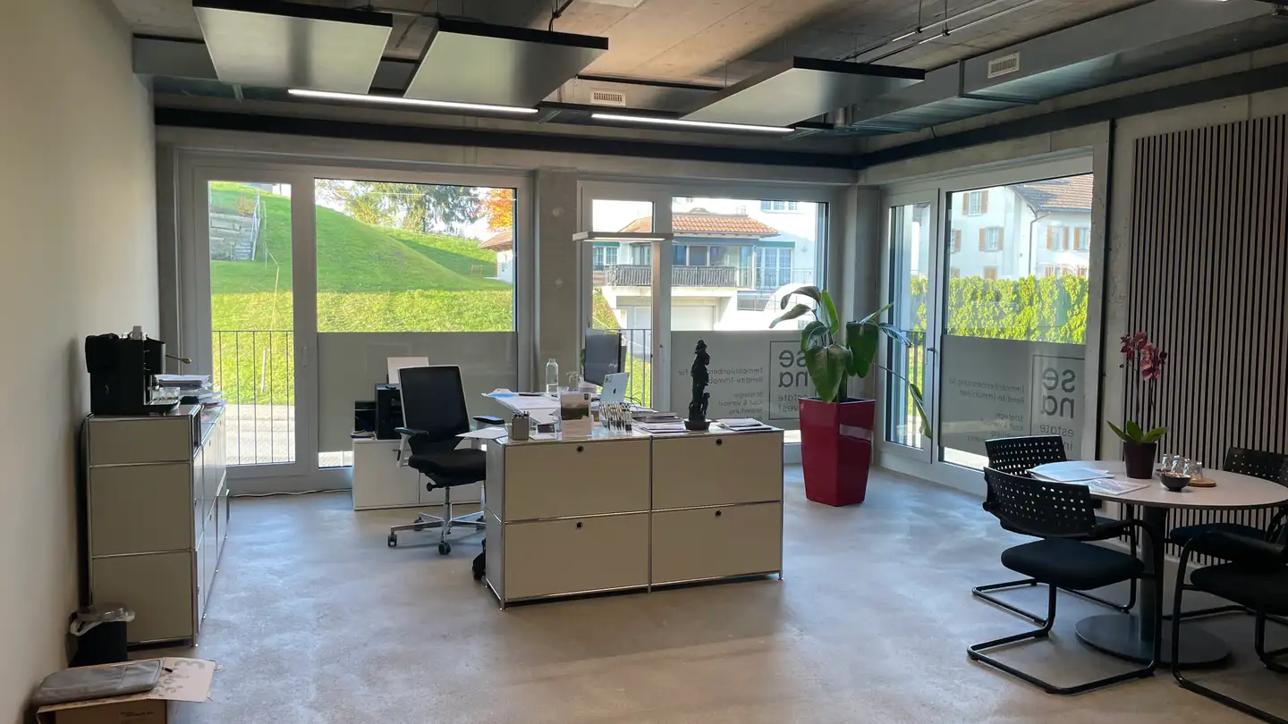 Bürofläche mieten - Zürcherstrasse 109, 8852 Altendorf - Foto 3