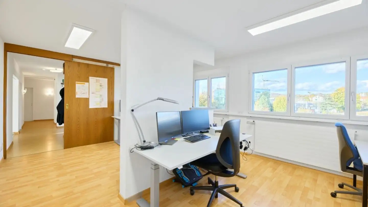 Bürofläche mieten - Aeschwuhrstrasse 15, 4665 Oftringen - Foto 4