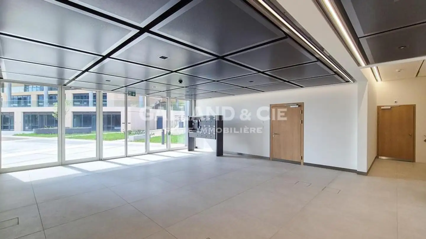 Commercial for rent - Route De Sullens 36, 1030 Villars-Ste-Croix - Photo 2