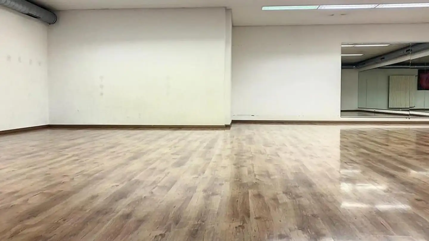Shop for rent - 3960 Sierre - Photo 4