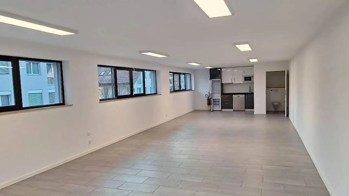 Commercial for rent - Route De Blonay 128, 1814 La Tour-de-Peilz - Photo 4