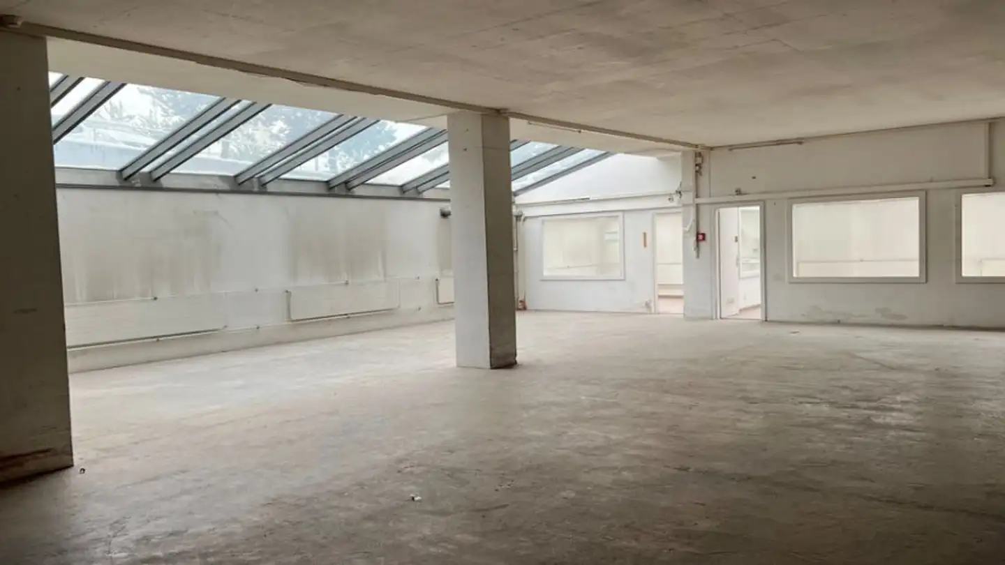 Commercial for rent - Route Des Avouillons 30, 1196 Gland - Photo 2