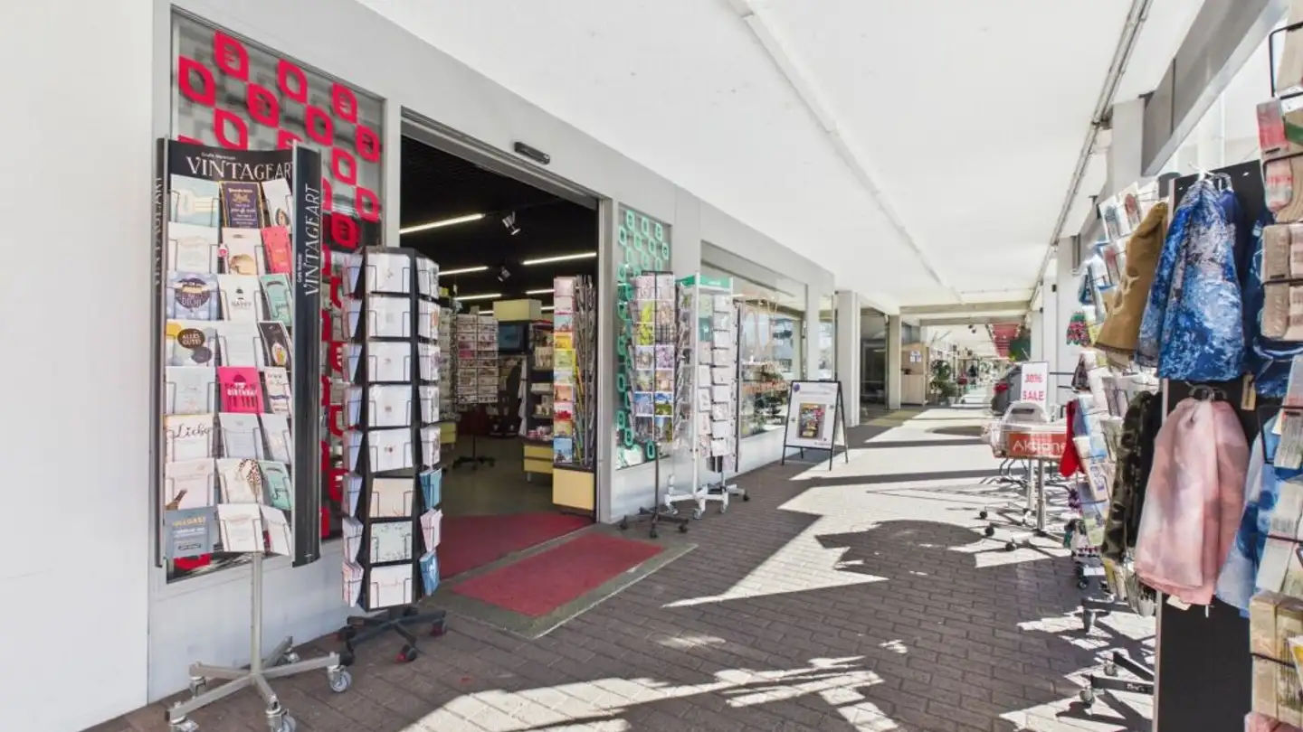 Shop for rent - Kantonsstrasse 65, 6048 Horw