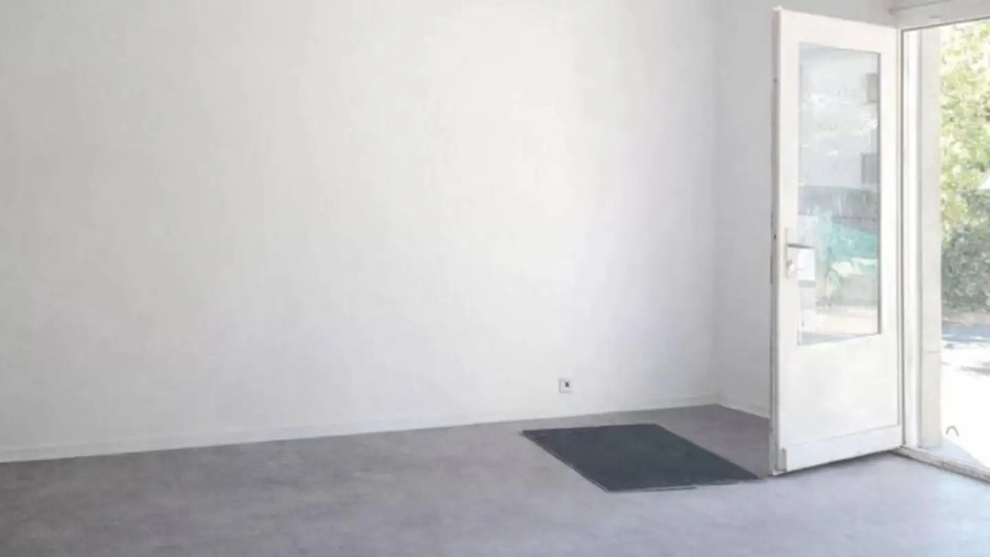 Commercial for rent - Rue Beausite 2, 3960 Sierre - Photo 2