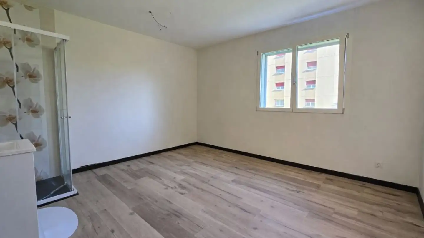 Commercial for rent - Rue De La Condémine 64, 1630 Bulle - Photo 4