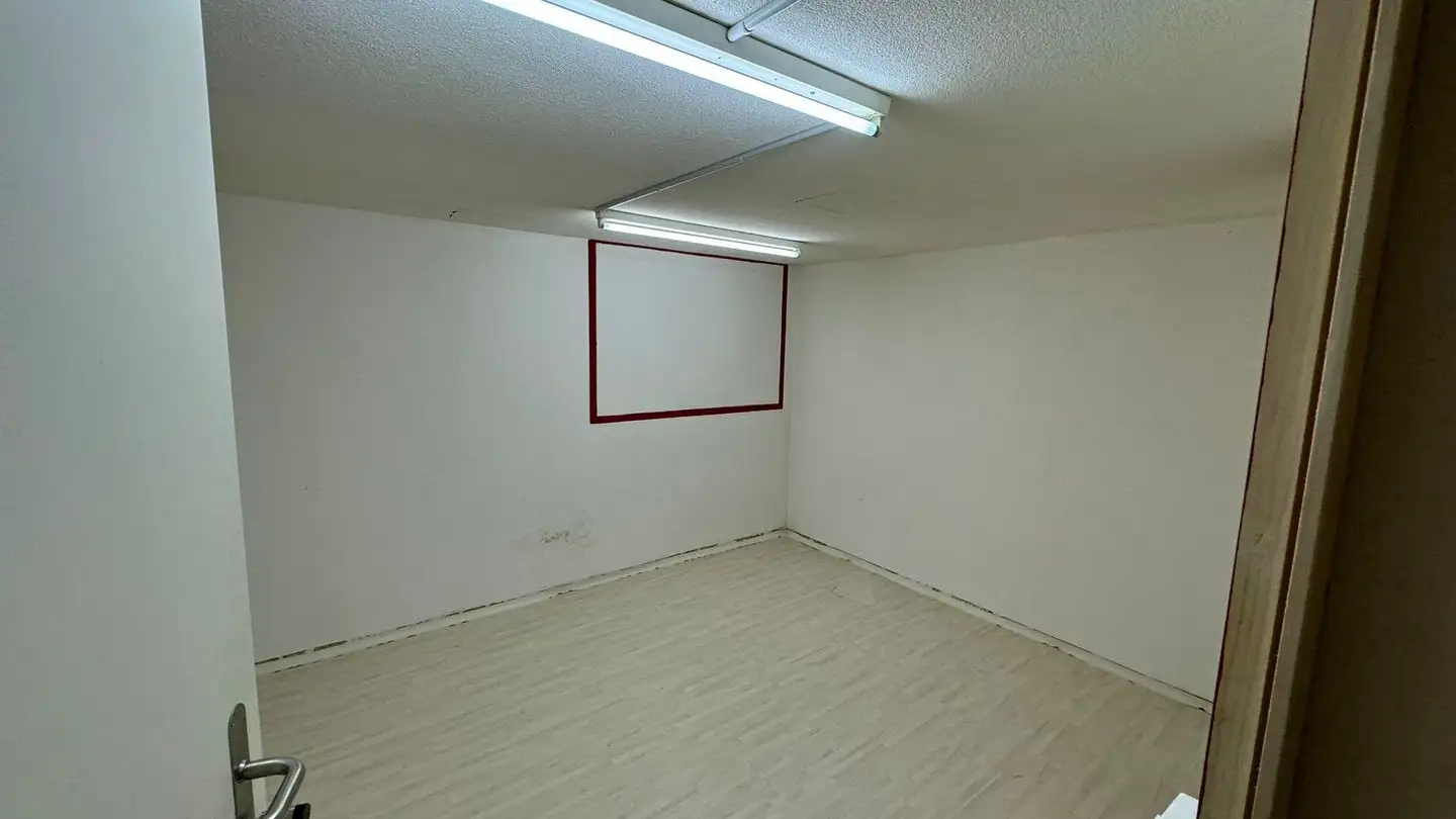 Gewerbe mieten - Kanalstrasse 17, 4415 Lausen - Foto 2