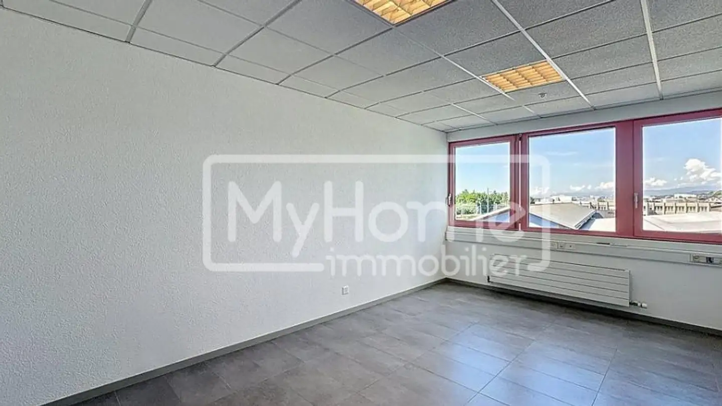 Commercial for rent - Route De Denges 28c, 1027 Lonay