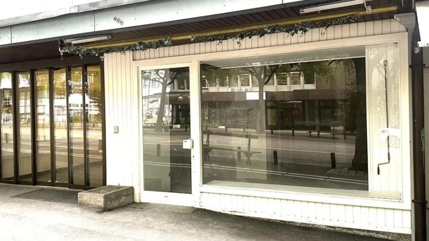 Magasin à louer - Avenue De La Gare, 1950 Sion - Photo 2