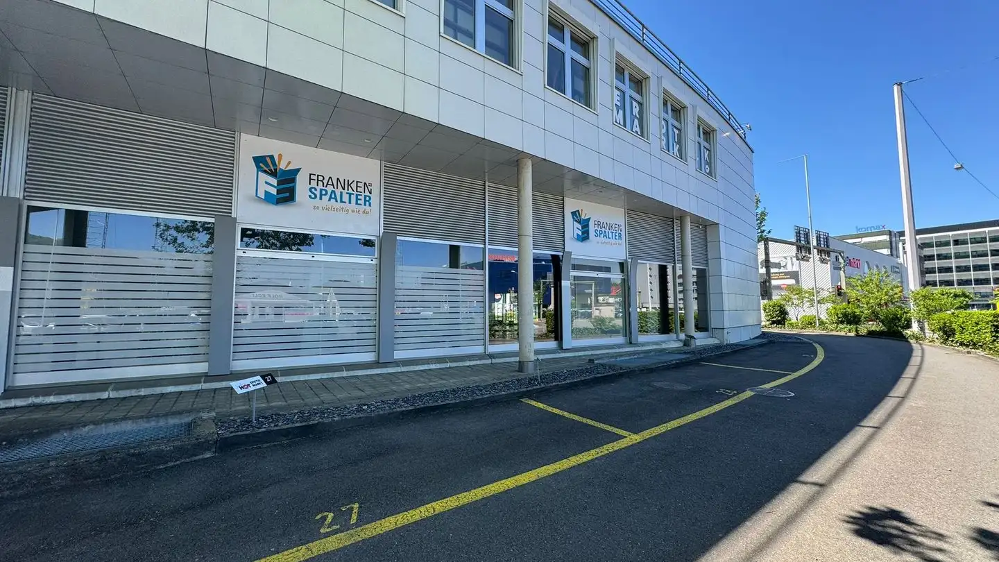 Magasin à louer - Pilatusstrasse 2, 6036 Dierikon - Photo 3