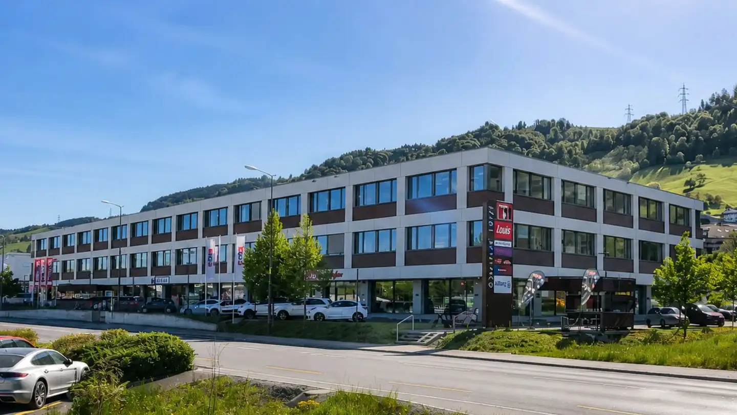 Commercial for rent - Oberfeld 15, 6037 Root