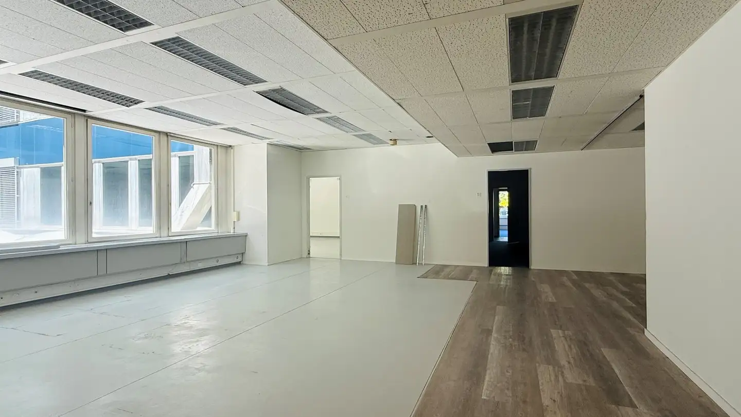 Commercial for rent - Max-Högger-Strasse 2, 8048 Zürich - Photo 4