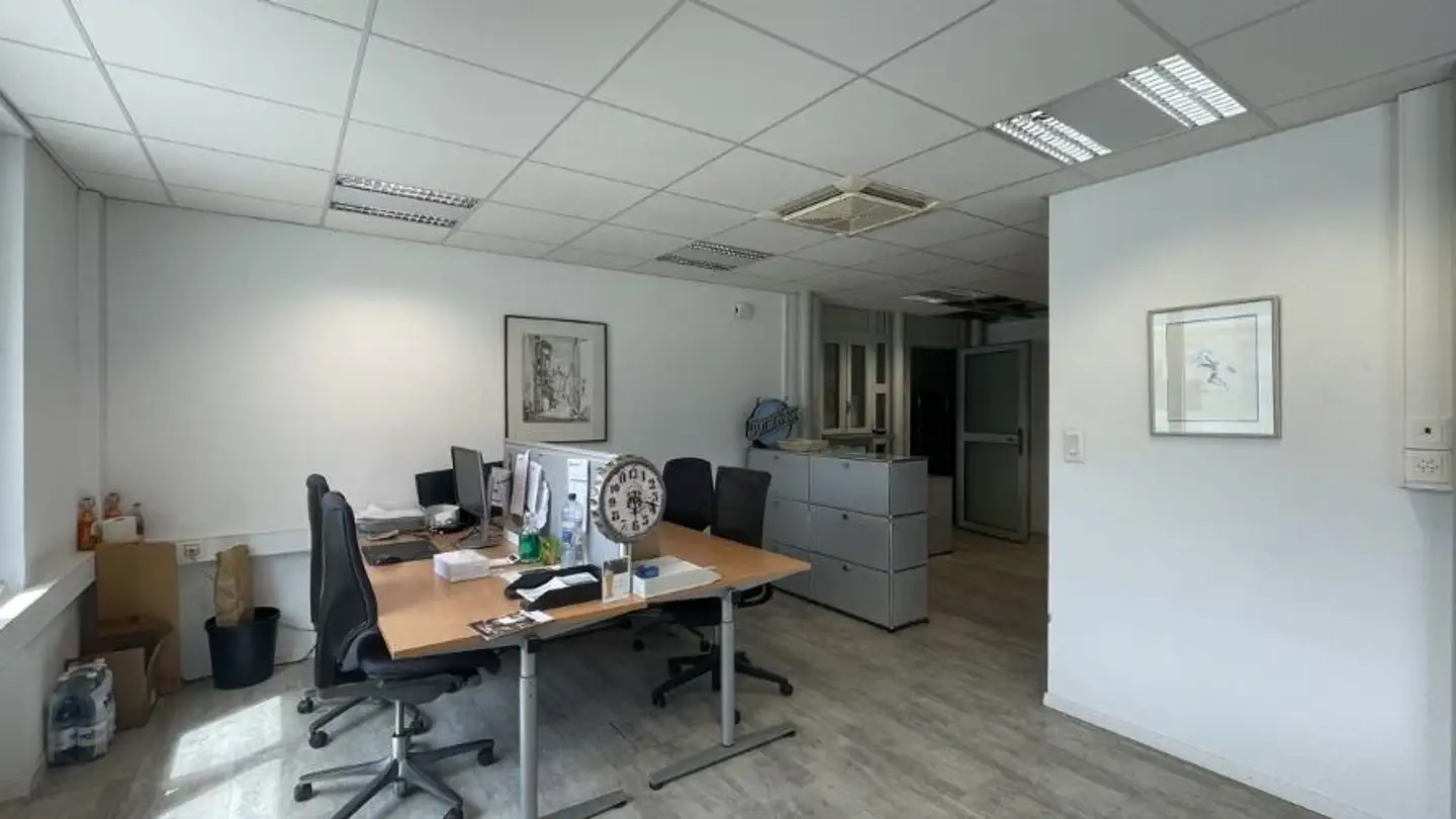 Office space for rent - Route Du Léman 30, 1906 Charrat - Photo 4