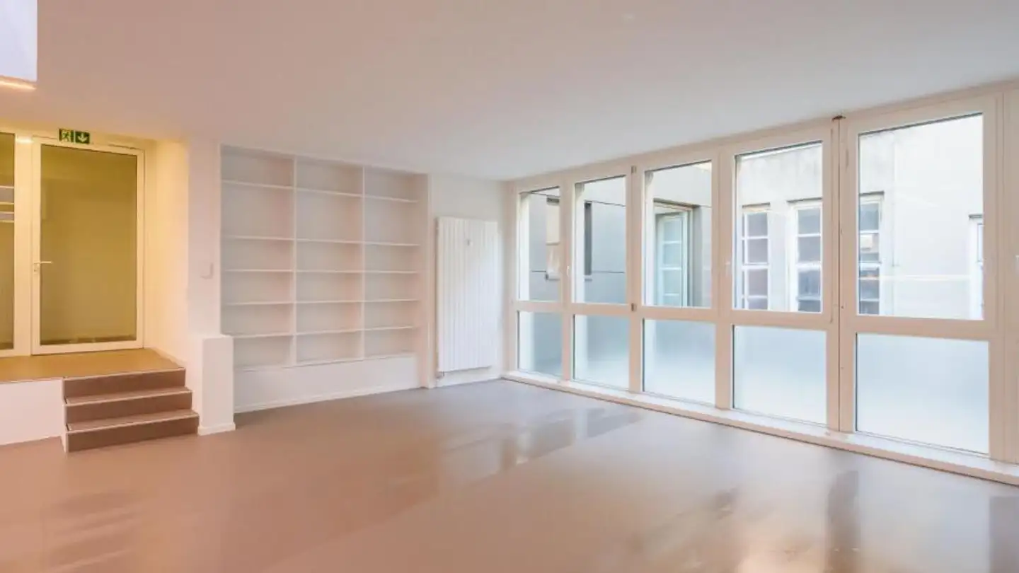 Spazio ufficio in affitto - Avenue Léopold-Robert 90, 2300 La Chaux-de-Fonds