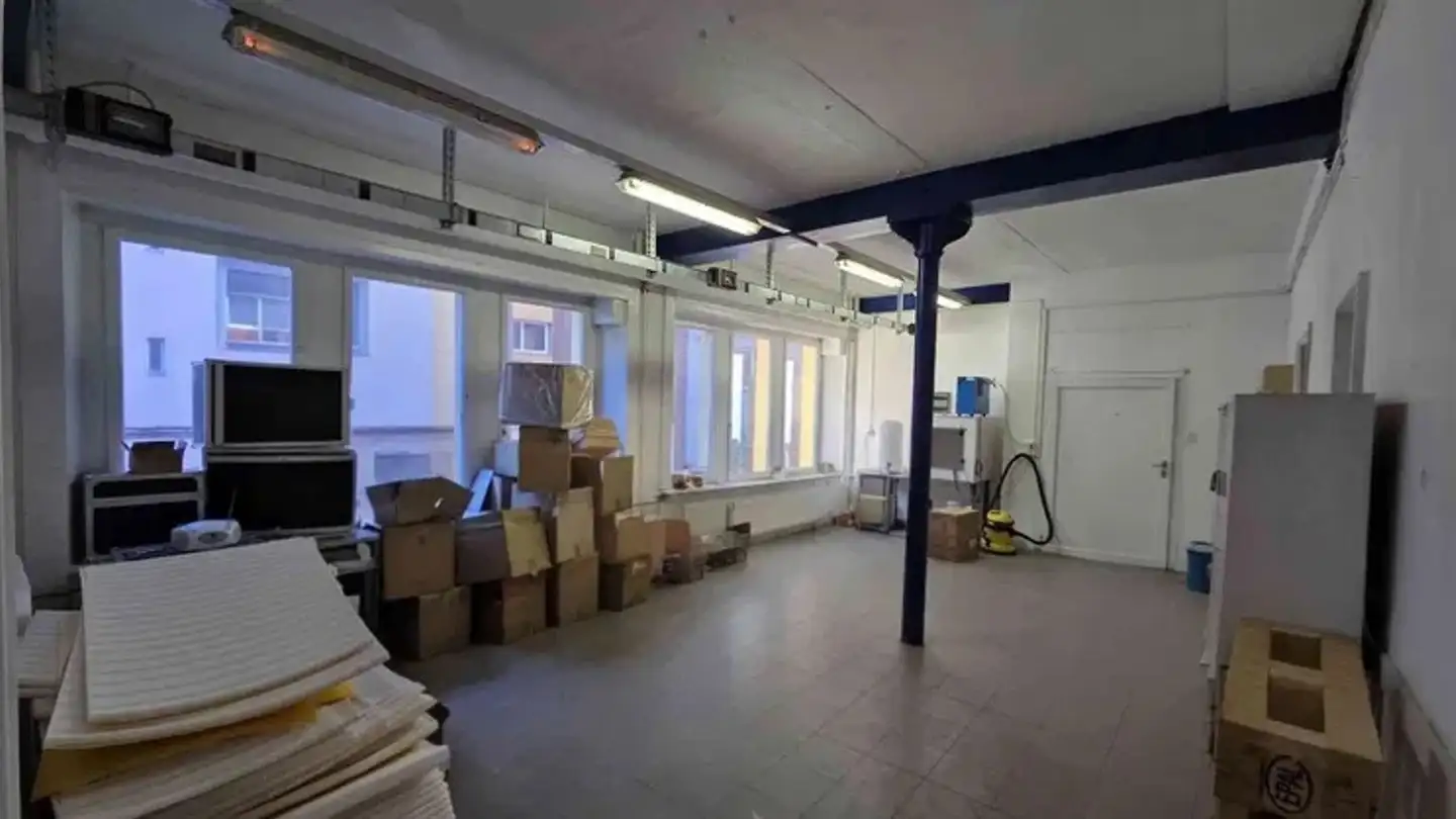 Commerciale in affitto - Rue De La Serre 91, 2300 La Chaux-de-Fonds - Foto 4
