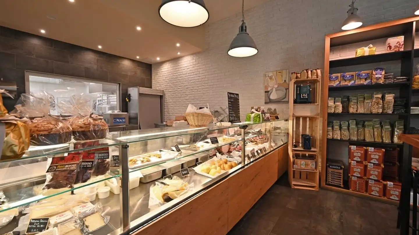 Magasin à louer - Rue De Flore / Florastrasse 5, 2502 Biel/Bienne - Photo 2