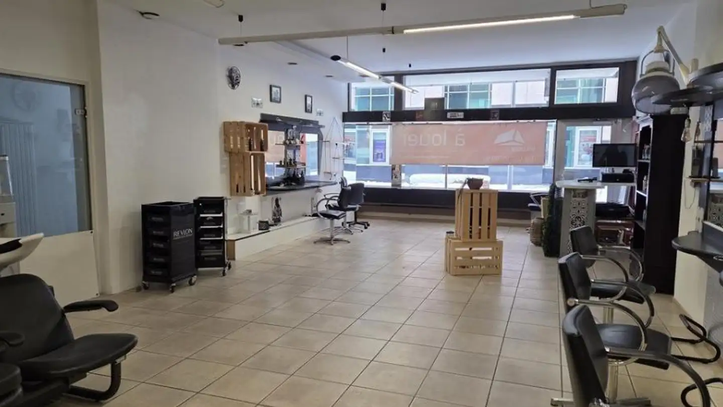 Commerciale in affitto - Rue Daniel-Jean Richard 22, 2300 La Chaux-de-Fonds - Foto 4