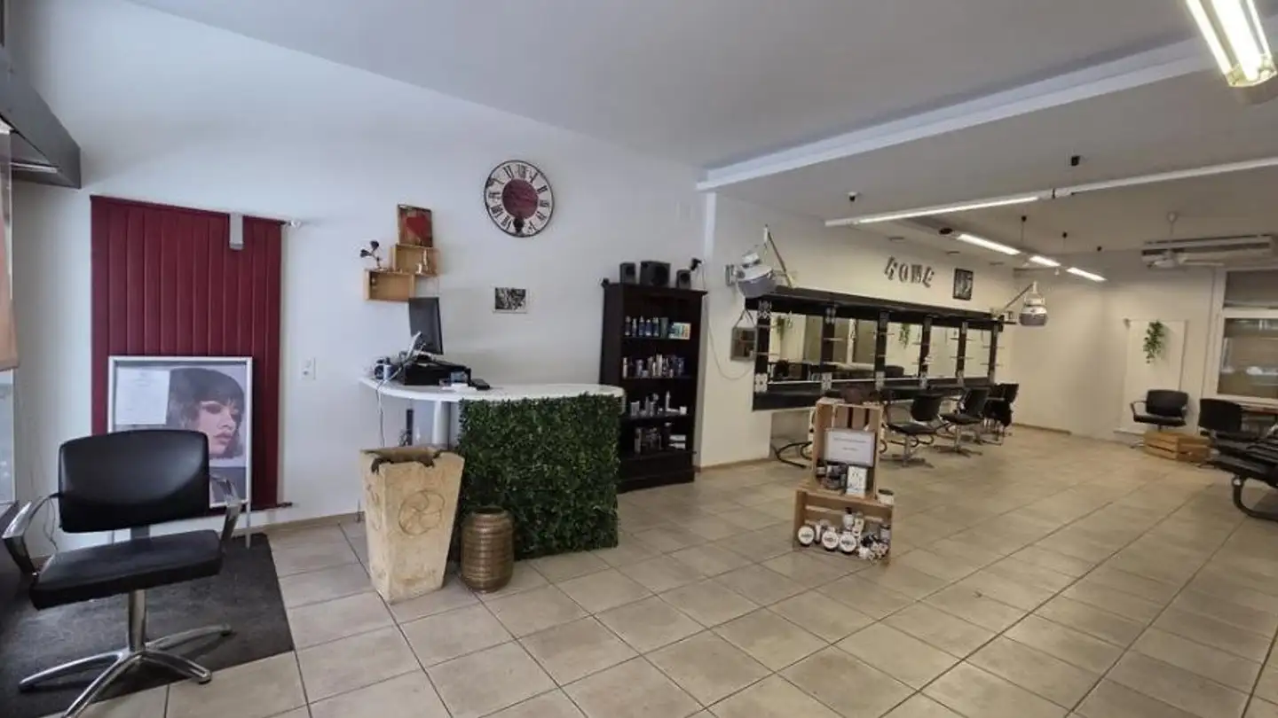 Commercial à louer - Rue Daniel-Jean Richard 22, 2300 La Chaux-de-Fonds - Photo 4