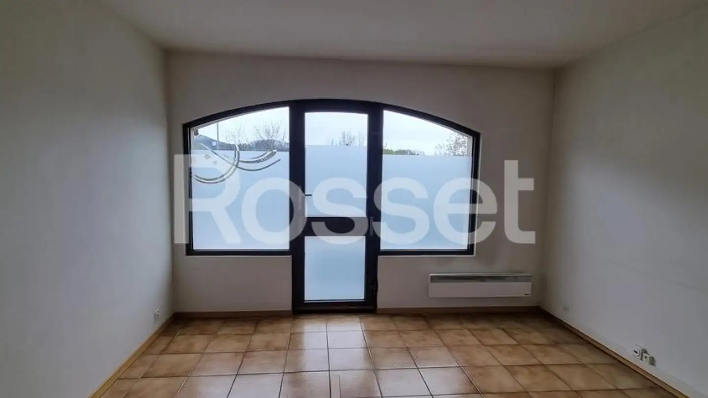 Commercial à louer - Route Du Village 52, 1070 Puidoux - Photo 2