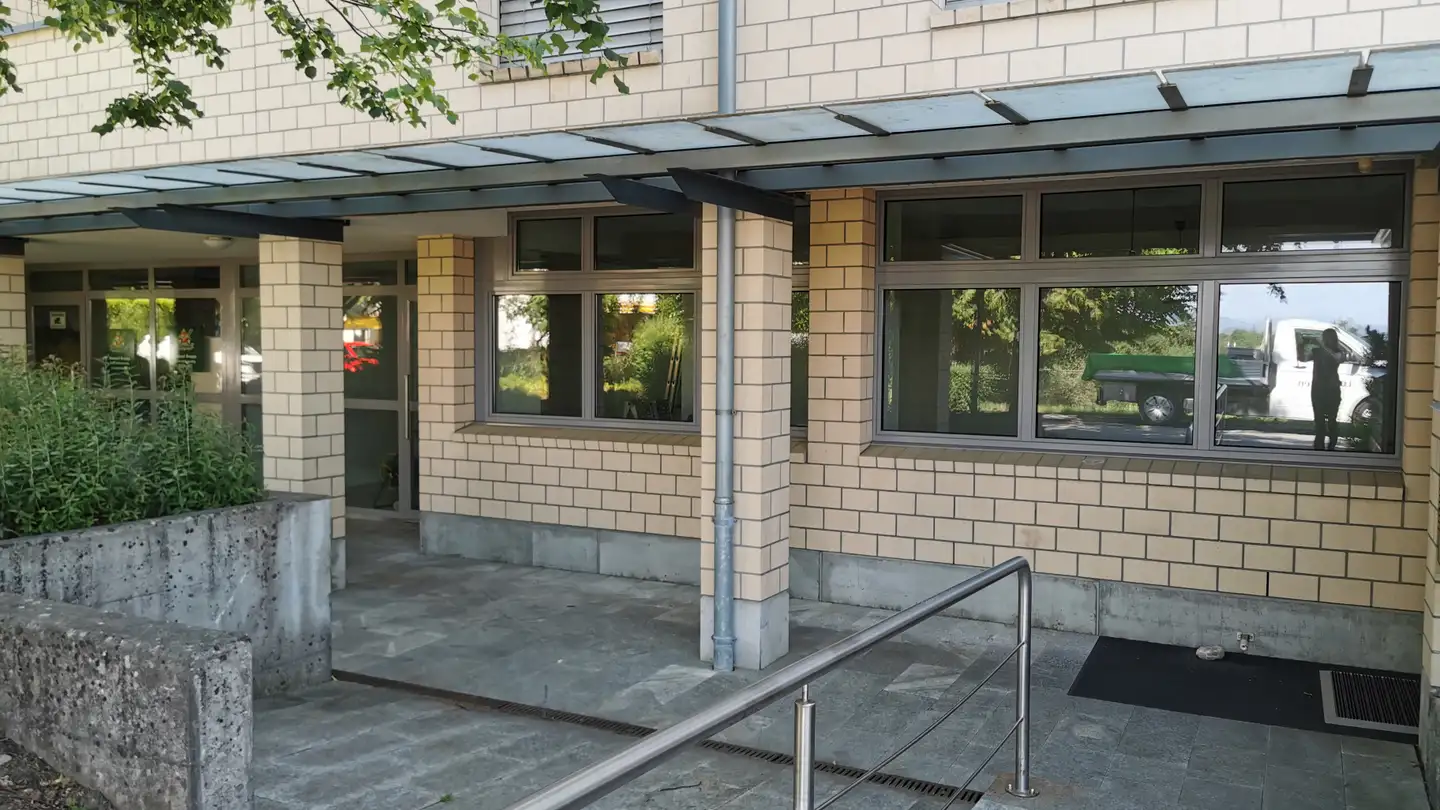 Commercial for rent - Im Brünneli 10, 8127 Forch - Photo 2