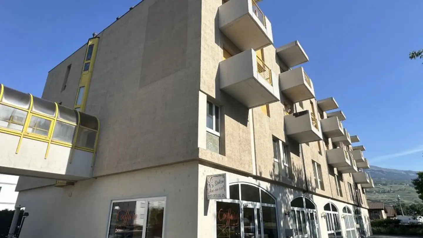 Shop for rent - Avenue du Grand-Champsec 23, 1950 Sion