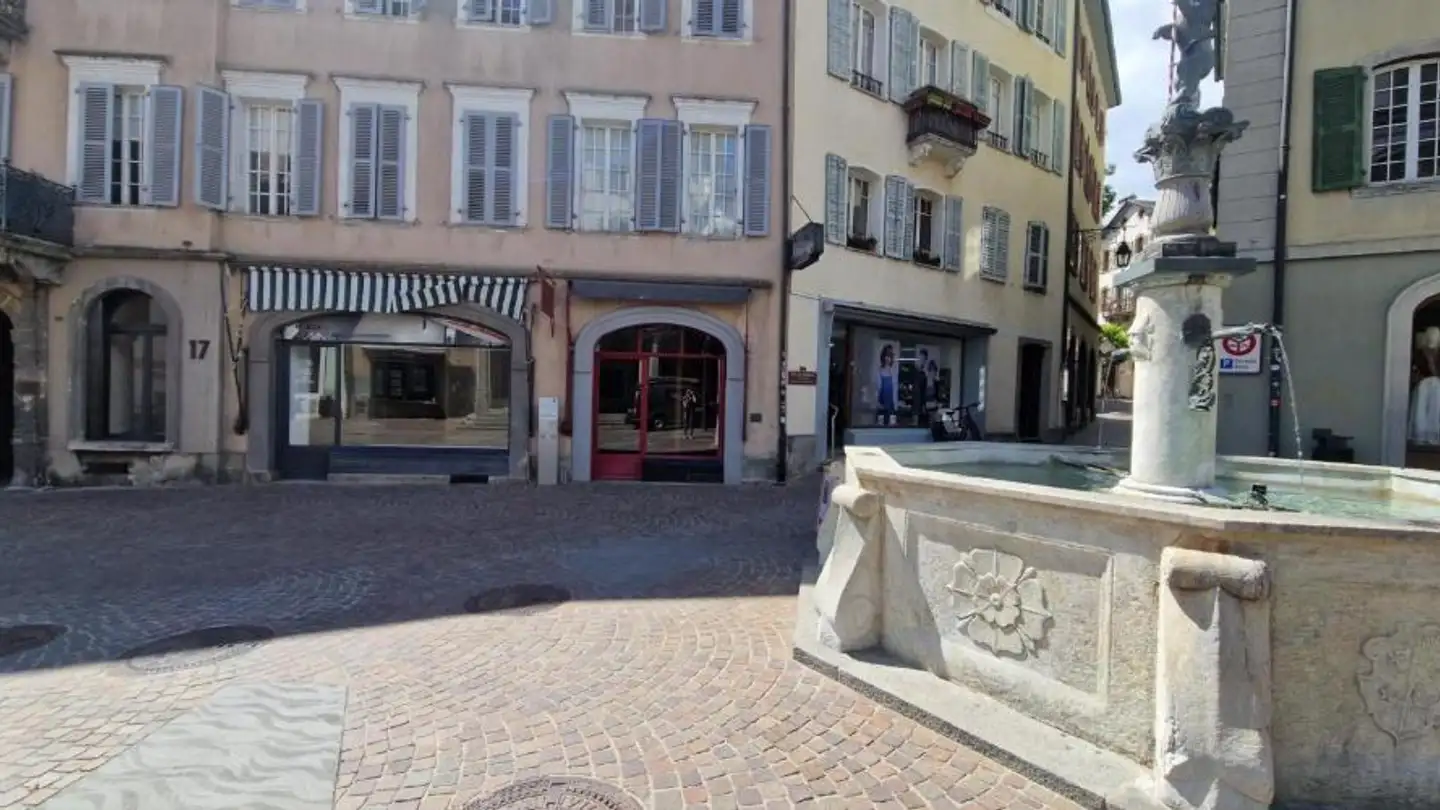 Commercial for rent - Rue Du Grand-Pont 17, 1950 Sion - Photo 2