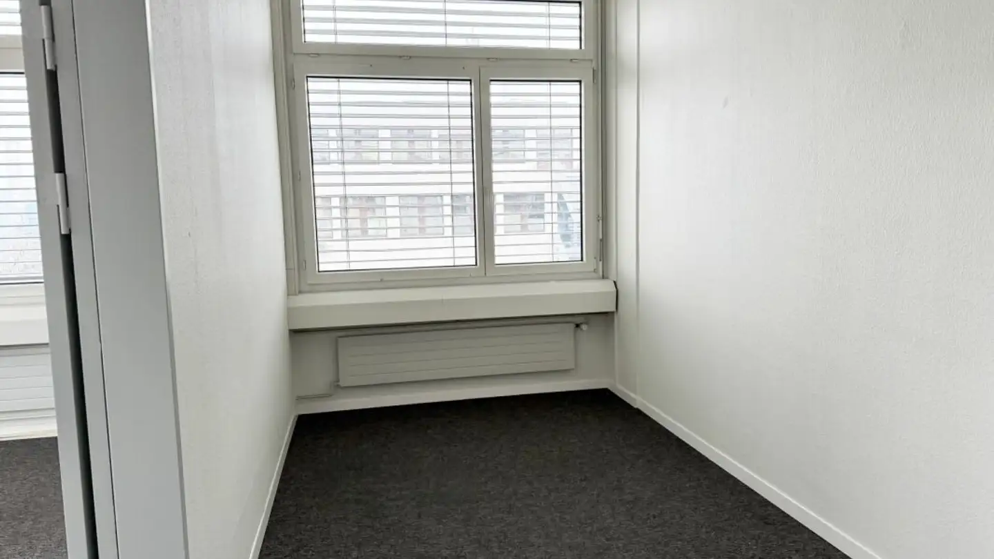 Bürofläche mieten - Industriestrasse 25, 8604 Volketswil - Foto 4