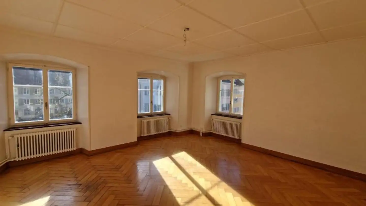 Commercial à louer - Rue Du Marché 2, 2800 Delémont