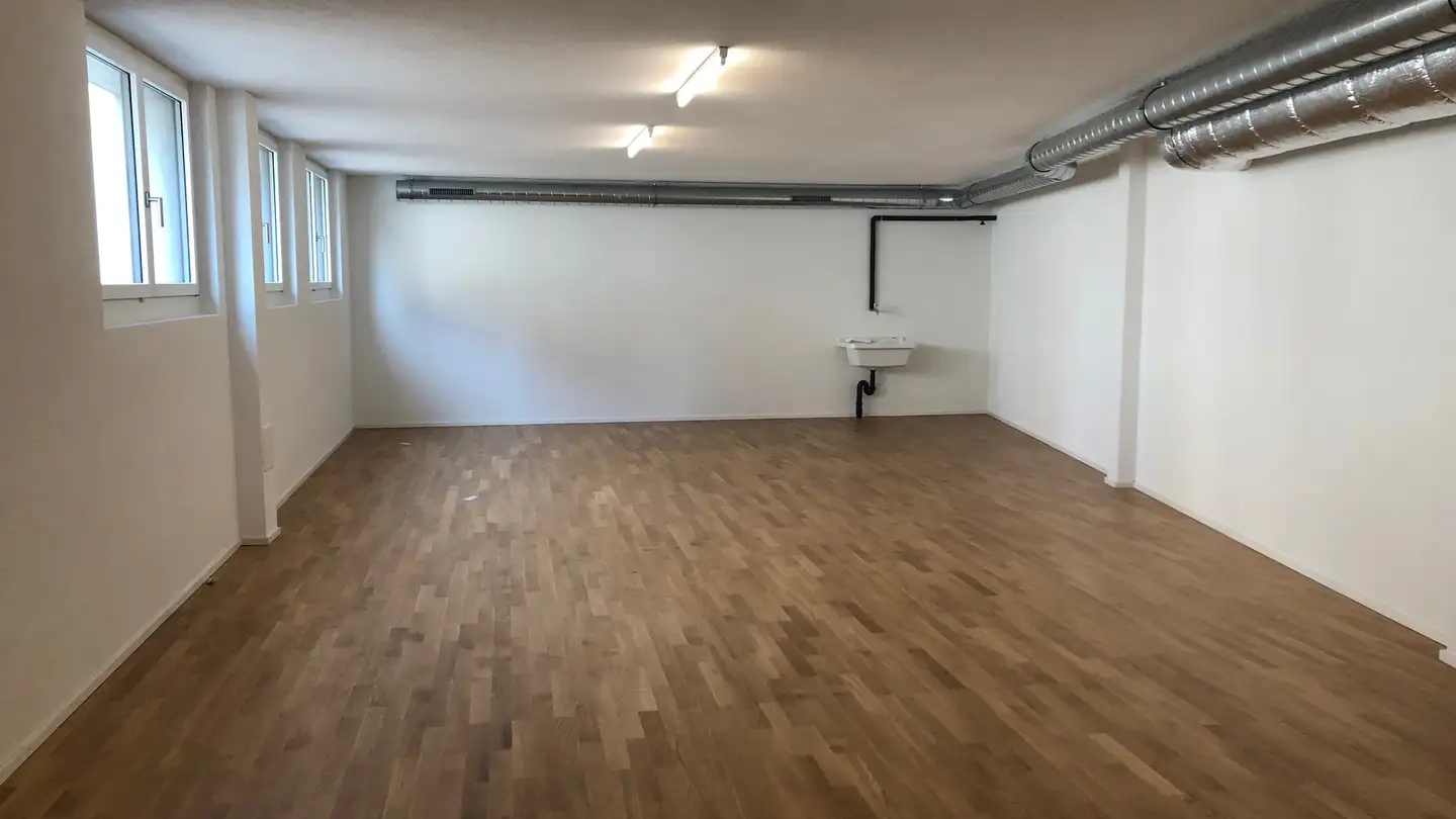 Workshop for rent - Ankenbüel 1, 8126 Zumikon