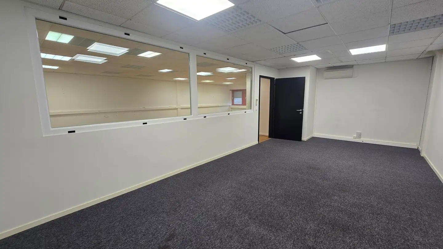 Office space for rent - Rue Des Tuillières 1, 1196 Gland - Photo 4