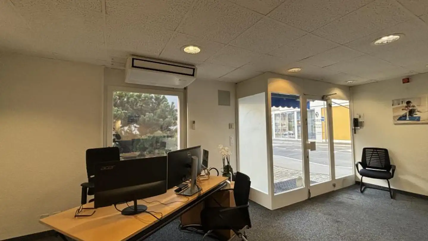 Gewerbe mieten - Avenue Du 14-Avril 9, 1020 Renens VD