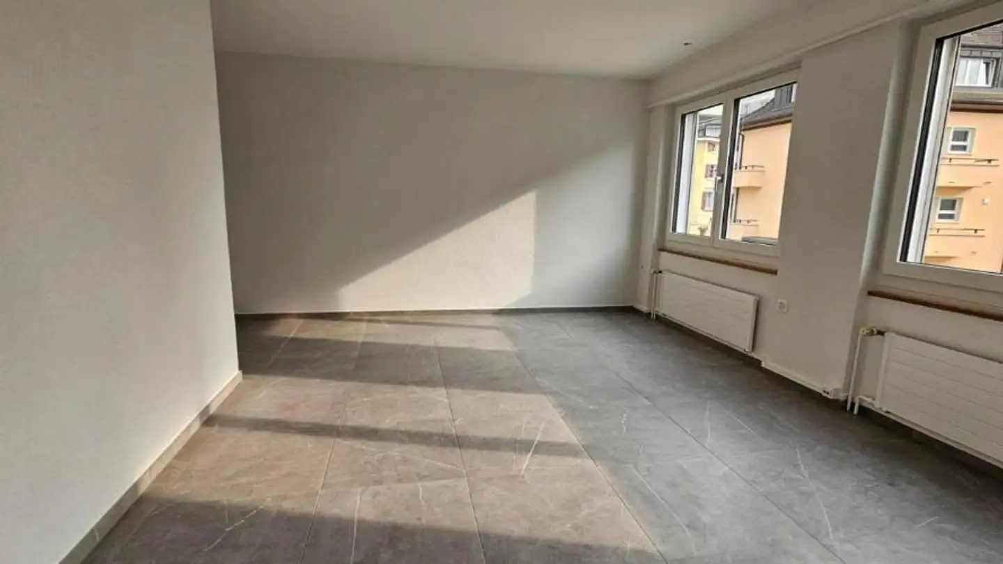 Gewerbe mieten - Avenue De La Gare 49, 2800 Delémont - Foto 3