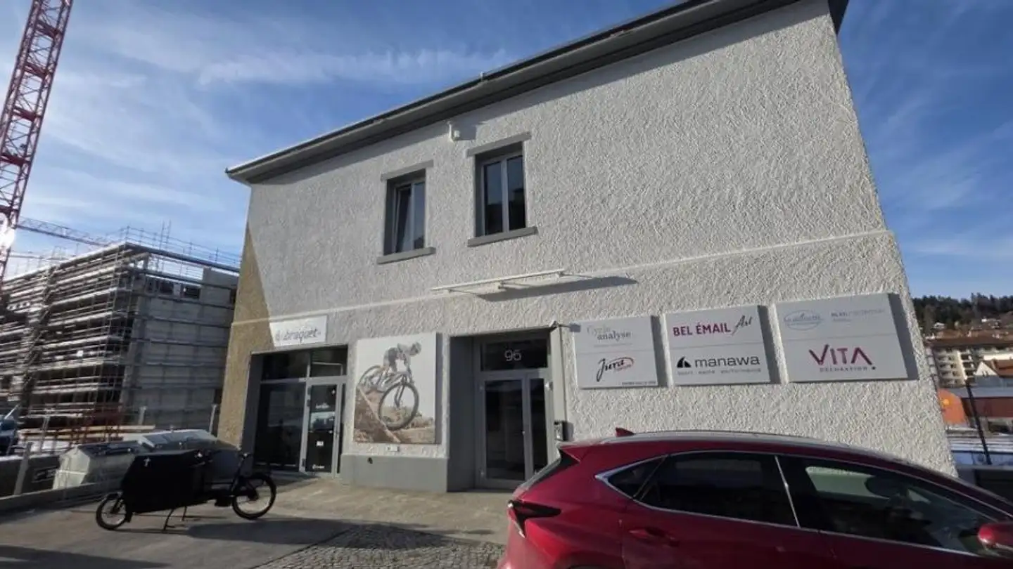 Commerciale in affitto - Rue du Commerce 96, 2300 La Chaux-de-Fonds - Foto 2