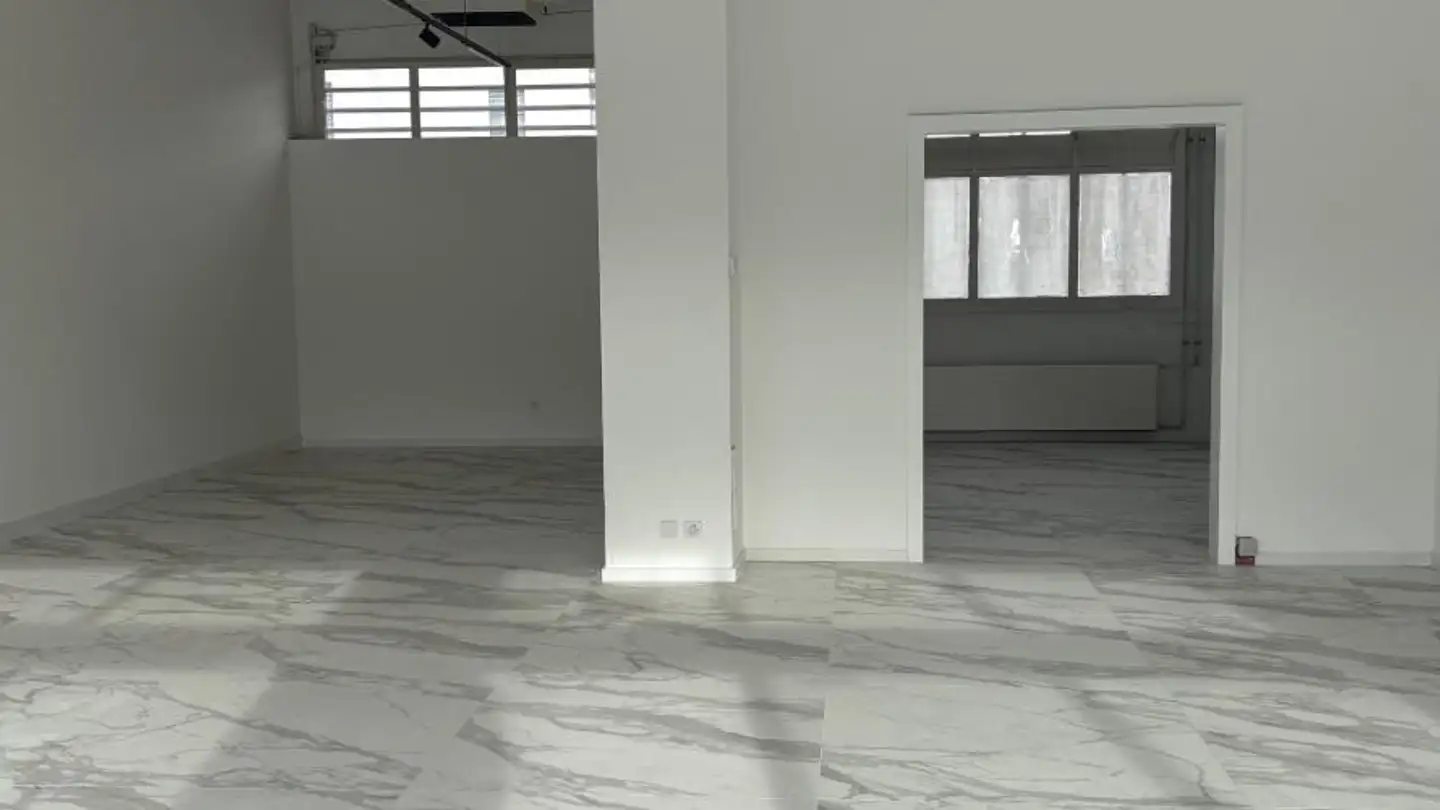 Commercial for rent - Avenue De La Gare 37, 1964 Conthey - Photo 3