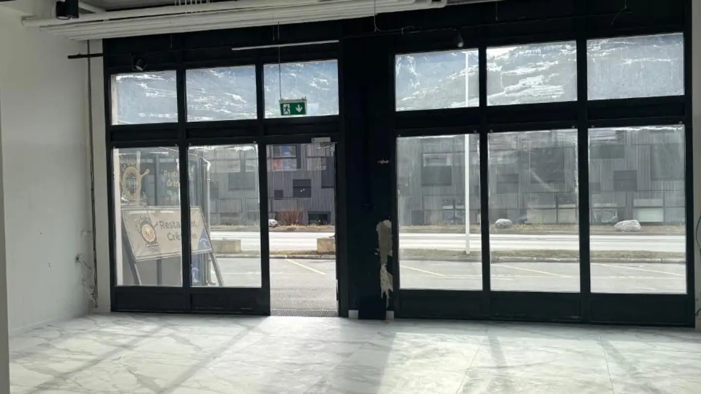 Commercial for rent - Avenue De La Gare 37, 1964 Conthey - Photo 4