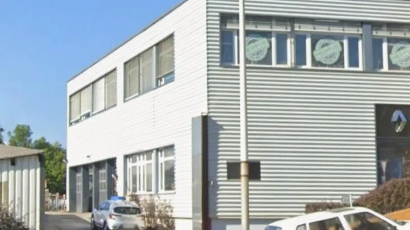 Commercial à louer - Boulevard des Eplatures 1, 2300 La Chaux-de-Fonds - Photo 2