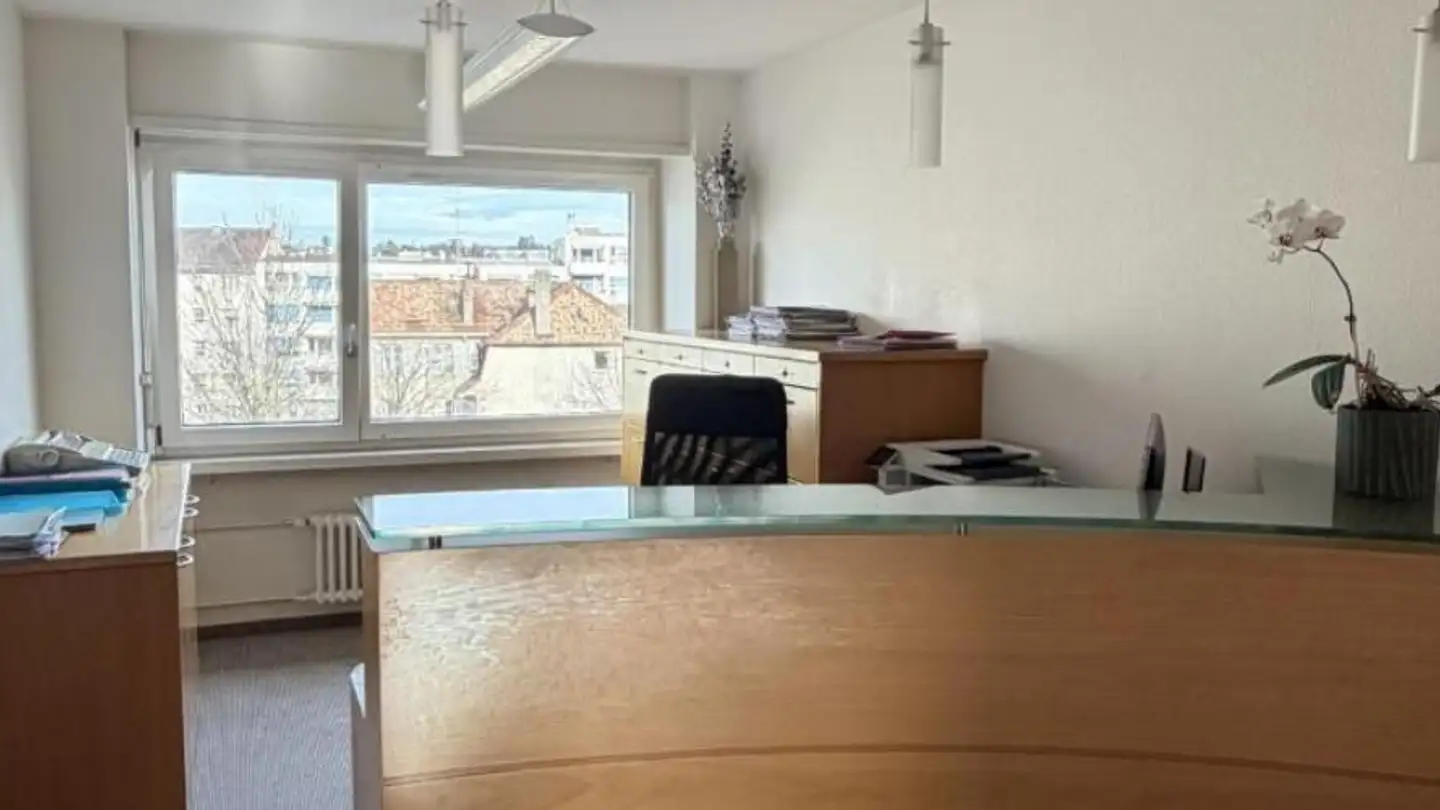 Gewerbe mieten - Place Saint-Louis 7, 1110 Morges